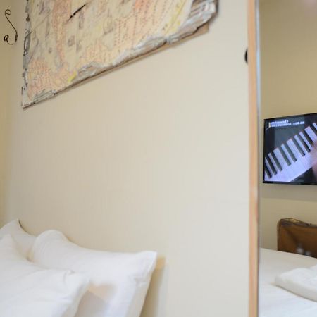 Laile Apartment ไถหนาน ภายนอก รูปภาพ